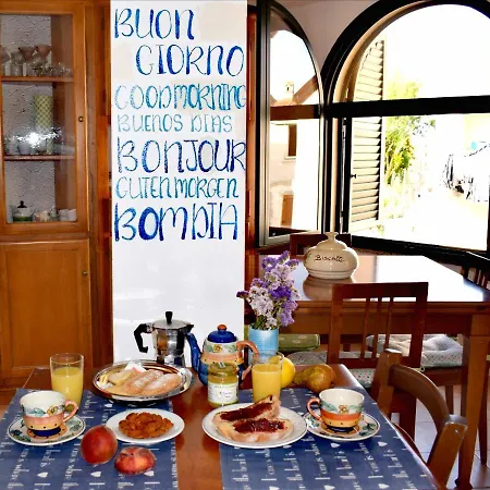 Bed & Breakfast Casa Di Eugenia Loceri