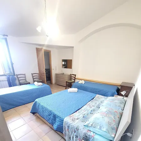 Casa Di Eugenia Bed & Breakfast 3*